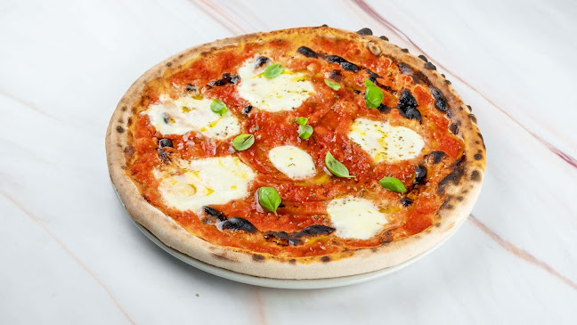 Krležina ul. 15, 52100, Pula