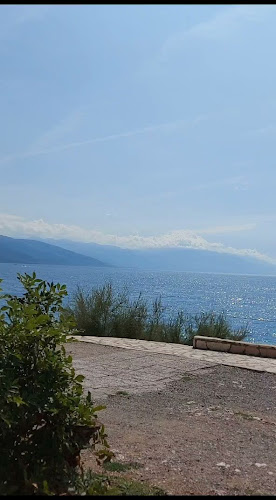 Opinii despre Dom Crvenog križa "Villa Rustica" în Novi Vinodolski - Gastronomija i ugostiteljstvo