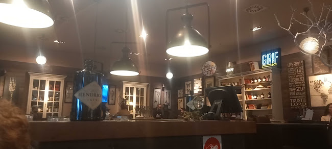 Comentarii opinii despre Caffe bar Living Room