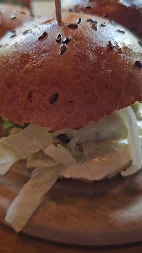 Opinii despre Submarine Burger Frankopanska în Zagreb - Gastronomija i ugostiteljstvo