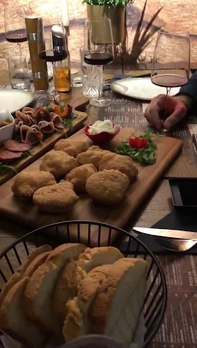 Opinii despre Bistro & pizzeria Piccolo Zagreb în Zagreb - Gastronomija i ugostiteljstvo