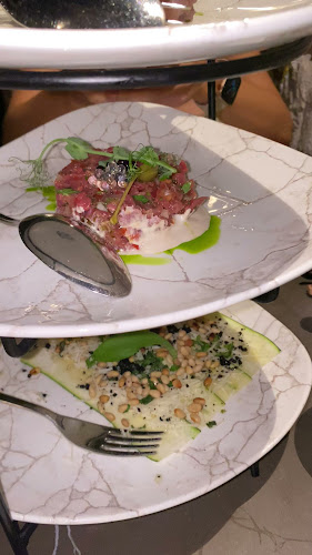 Opinii despre Paradise Garden Hvar în Hvar - Gastronomija i ugostiteljstvo