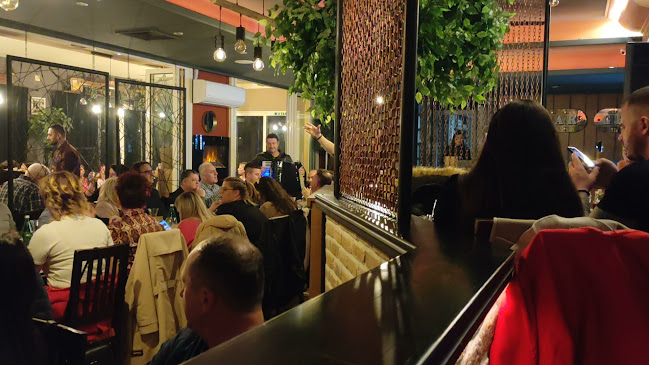 Ul. Vladimira Nazora 1B, 21300, Makarska