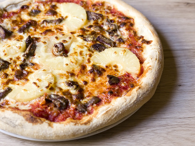 Trg Eugena Kvaternika 7, 43000, Bjelovar