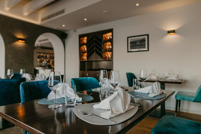 Mala Mora Restaurant & Cocktail Bar