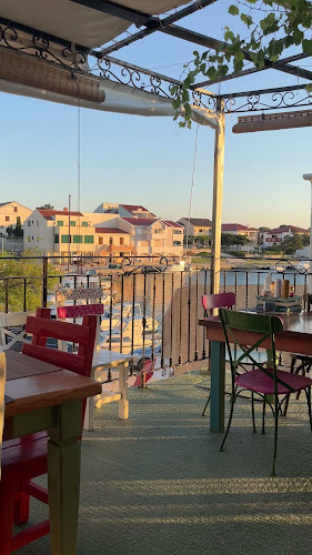 Opinii despre Konoba Didova Kuća în Kolan - Gastronomija i ugostiteljstvo