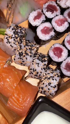 Opinii despre Khala Restaurant & Bar în Zagreb - Gastronomija i ugostiteljstvo