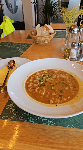 Opinii despre Gostionica "Kauzlarićevi dvori" în Delnice - Gastronomija i ugostiteljstvo