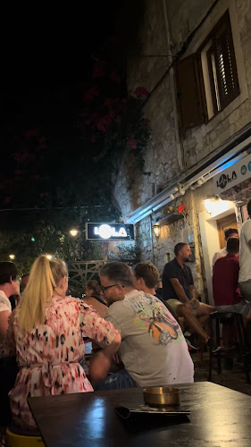 LOLA Bar & Street food - Hvar