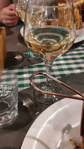 "Kuzina" grill & pizza - Gastronomija i ugostiteljstvo