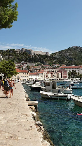 Carpe Diem Bar (Hvar Town) - Gastronomija i ugostiteljstvo