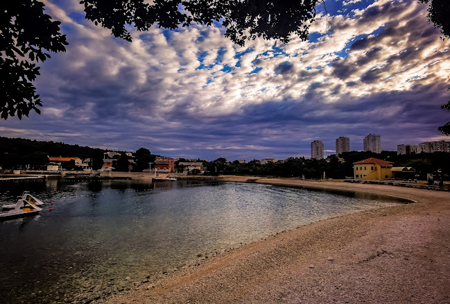 Beach Bar LaPlaya - Gastronomija i ugostiteljstvo