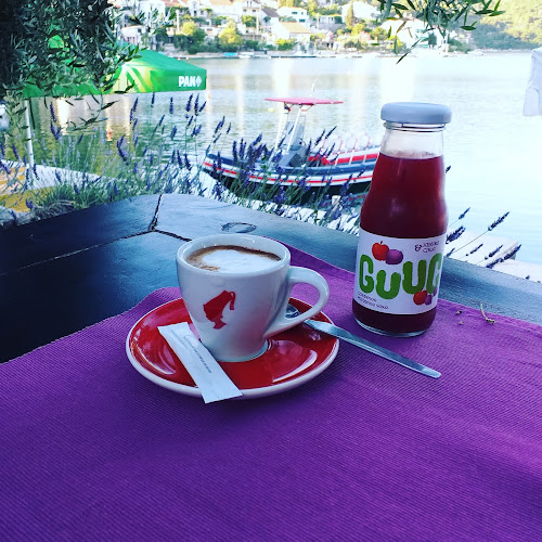 Lazetina 33, 20357, Blace