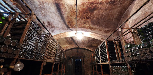 Opinii despre KUTJEVO d.d. Restoran Kutjevački Podrum în Kutjevo - Gastronomija i ugostiteljstvo