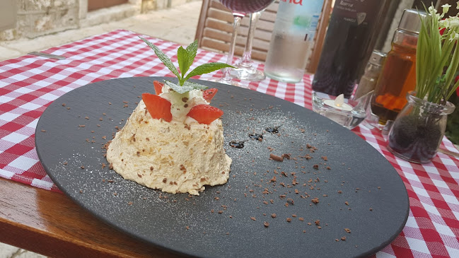 Opinii despre Konoba Batana în Stari Grad - Gastronomija i ugostiteljstvo