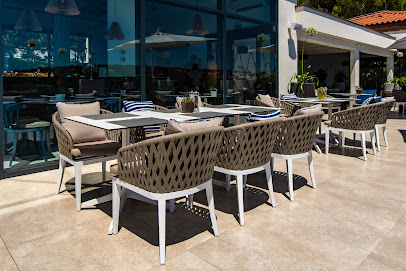 Yacht Bar & Restaurant