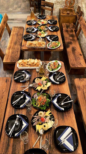 Opinii despre Konoba Lemo în Kaštel Stari - Gastronomija i ugostiteljstvo