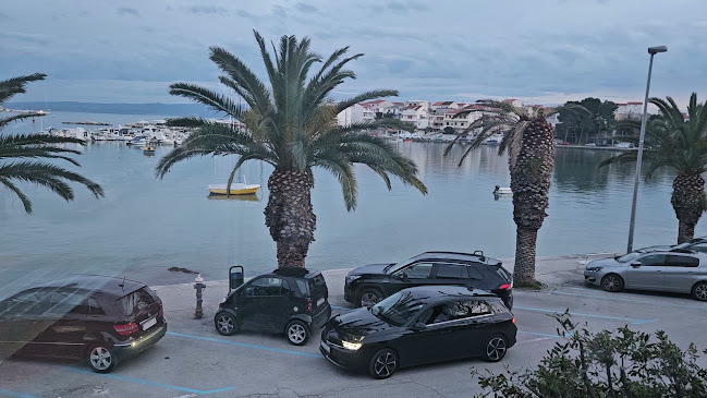 Caffe Porco Rosso - Stobreč