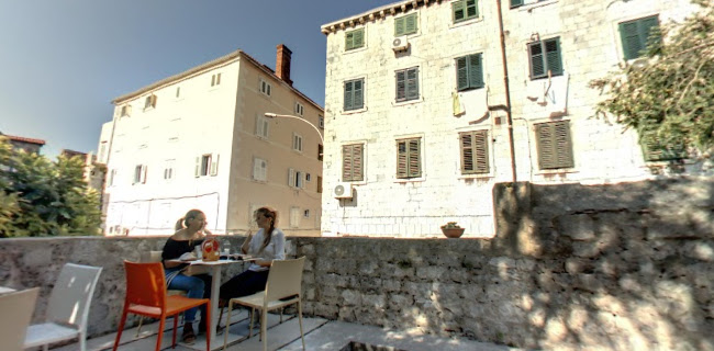 Comentarii opinii despre Gallery Lounge & More