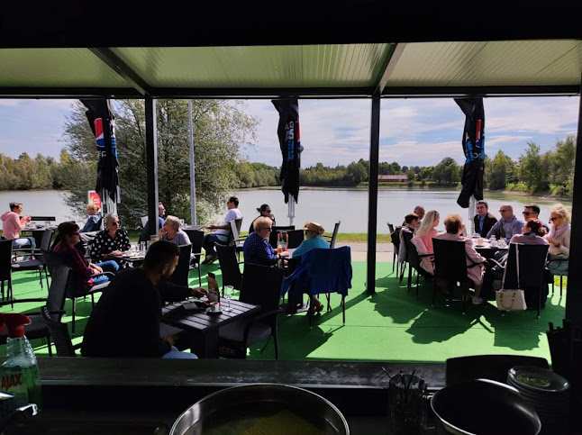 Comentarii opinii despre Beach bar Lake