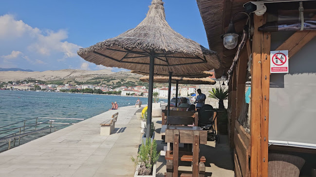 Comentarii opinii despre Bar & Grill Genius