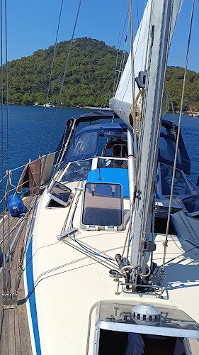 Konoba Porto Rosso - Gastronomija i ugostiteljstvo