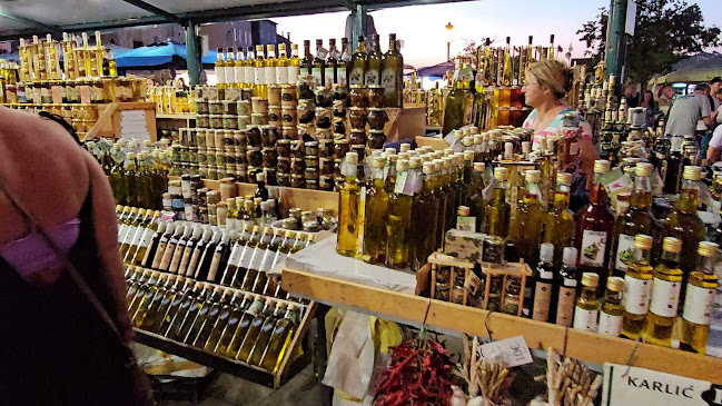 Opinii despre Gradska tržnica u Rovinju în Rovinj - Gastronomija i ugostiteljstvo