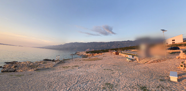 Opinii despre Beach Bar SINKO în Stara Novalja - Gastronomija i ugostiteljstvo