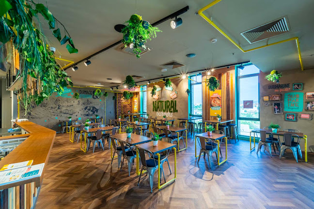 Submarine Burger - Mall Of Split