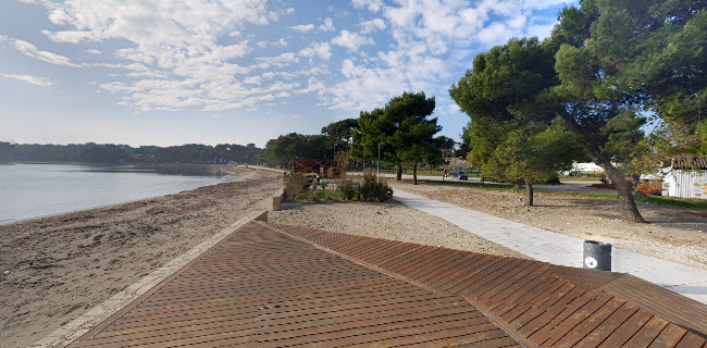 Opinii despre Beach bar Barracuda în Medulin - Gastronomija i ugostiteljstvo