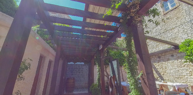 Gradska ul. 23, 21220, Trogir