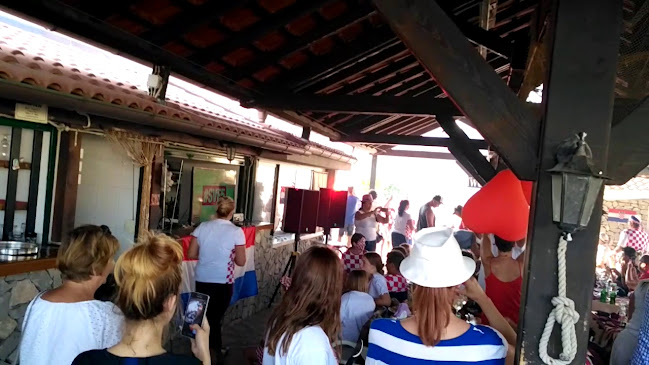 Opinii despre Konoba-pizzeria Porat în Vinišće - Gastronomija i ugostiteljstvo