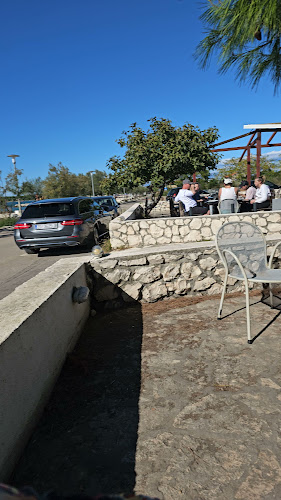 Caffe Bar Castellum - Gastronomija i ugostiteljstvo