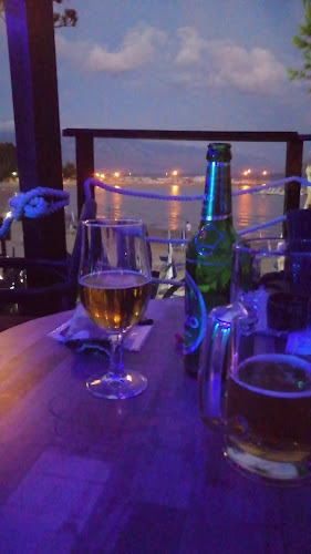 Opinii despre Beach Bar Bamboocho în Lopar - Gastronomija i ugostiteljstvo