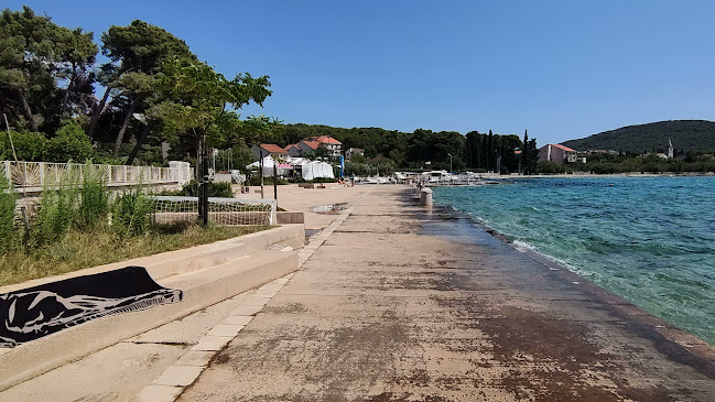 Opinii despre Obrt Juka Beach Bar Vila în Zlarin - Gastronomija i ugostiteljstvo