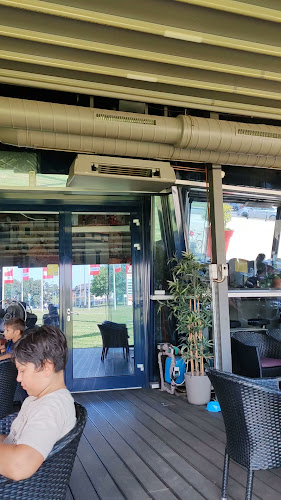 Opinii despre Garden Bar în Zagreb - Gastronomija i ugostiteljstvo