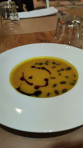 Uje restaurant - Gastronomija i ugostiteljstvo