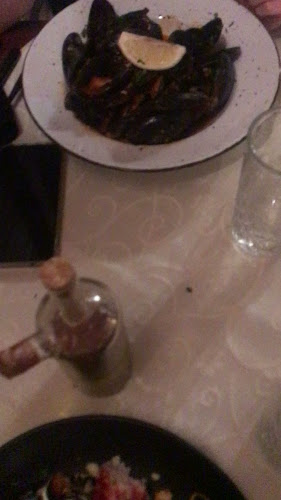 Konoba Pharia - Gastronomija i ugostiteljstvo