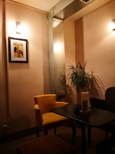 Ul. Ruđera Boškovića 5, 21000, Split