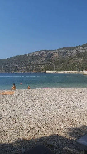 Obala Pape Aleksandra III. 7, 21485, Komiža