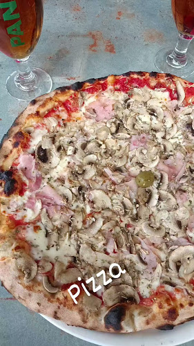 Opinii despre Pizzeria Moho în Opatija - Gastronomija i ugostiteljstvo