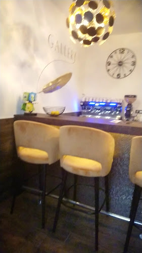 Opinii despre Caffe bar Gallery Karlovac în Karlovac - Gastronomija i ugostiteljstvo