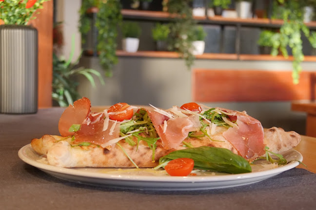 Pizzeria Samantha - Gastronomija i ugostiteljstvo