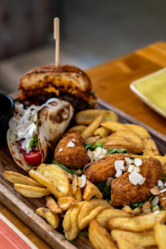 Comentarii opinii despre La Famiglia