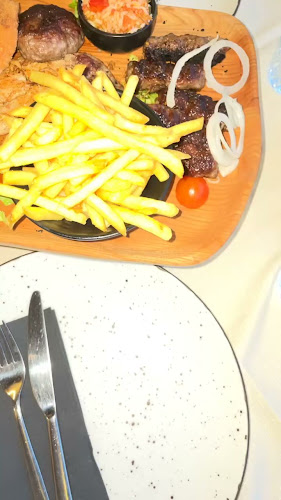 Opinii despre Restaurant Berlin în Makarska - Gastronomija i ugostiteljstvo