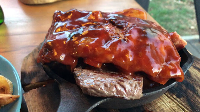 Opinii despre Garden Restaurant BBQ în Novalja - Gastronomija i ugostiteljstvo