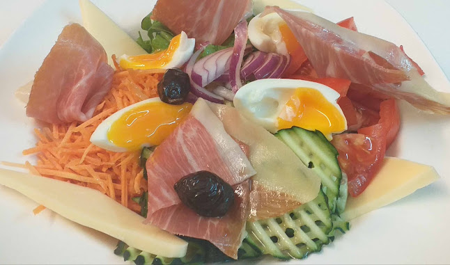 Nautic restaurant Mareta, Ulica I 14, 22233, Prvić Luka