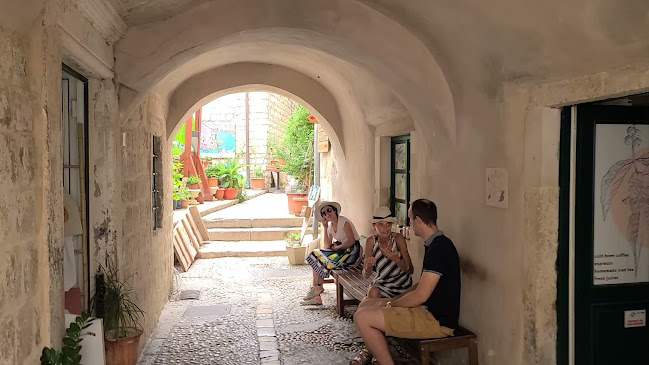 Cogito Coffee Shop / Dubrovnik Old Town - Dubrovnik