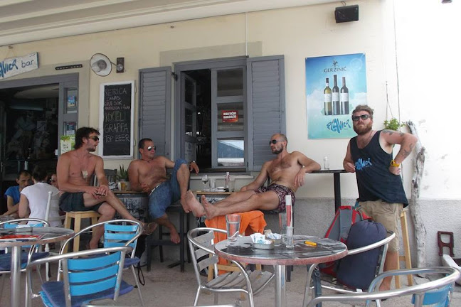Opinii despre Plavica Bar în Cres - Gastronomija i ugostiteljstvo
