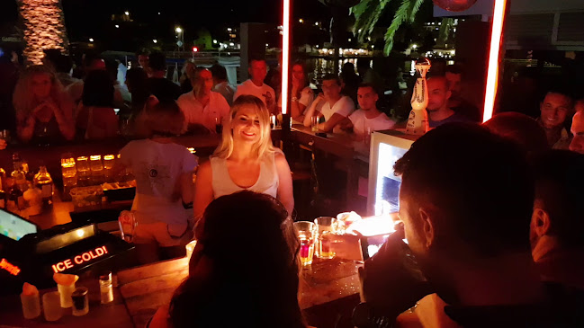 Opinii despre Carpe Diem Bar (Hvar Town) în Hvar - Gastronomija i ugostiteljstvo